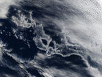 Rastros de buque cerca de Chile, Océano Pacífico sur