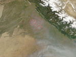 Intensos incendios de carácter agrícola y humo en el noroeste de India