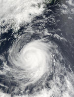 Tifón Chataan (08W) sur de Japón