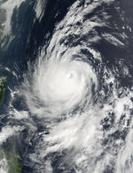Super Tifón Halong en el Pacífico occidental