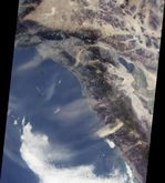 Cielo polvoriento encima de California Meridional